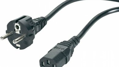 Napajecí kabel k PC nebo monitoru 230 V.jpg